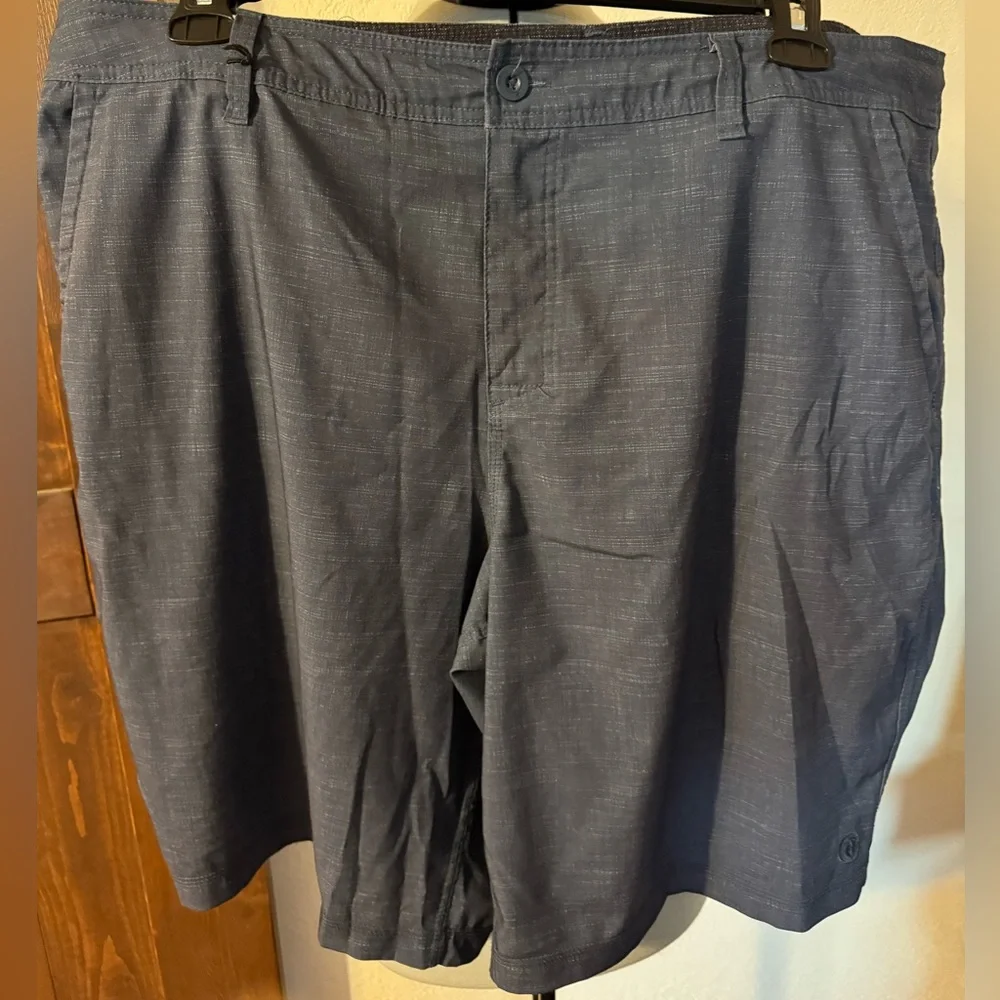 4 Pair Hang Ten Men's Everyday Hybrid Shorts in Black, Gray, Navy, and Khaki - Picture 6 of 13